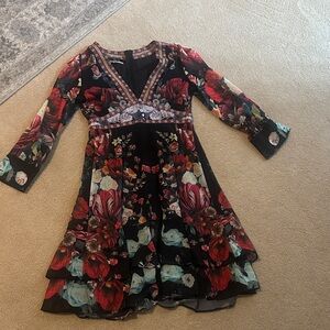 Chic Floral Midi Dress in Black and Red